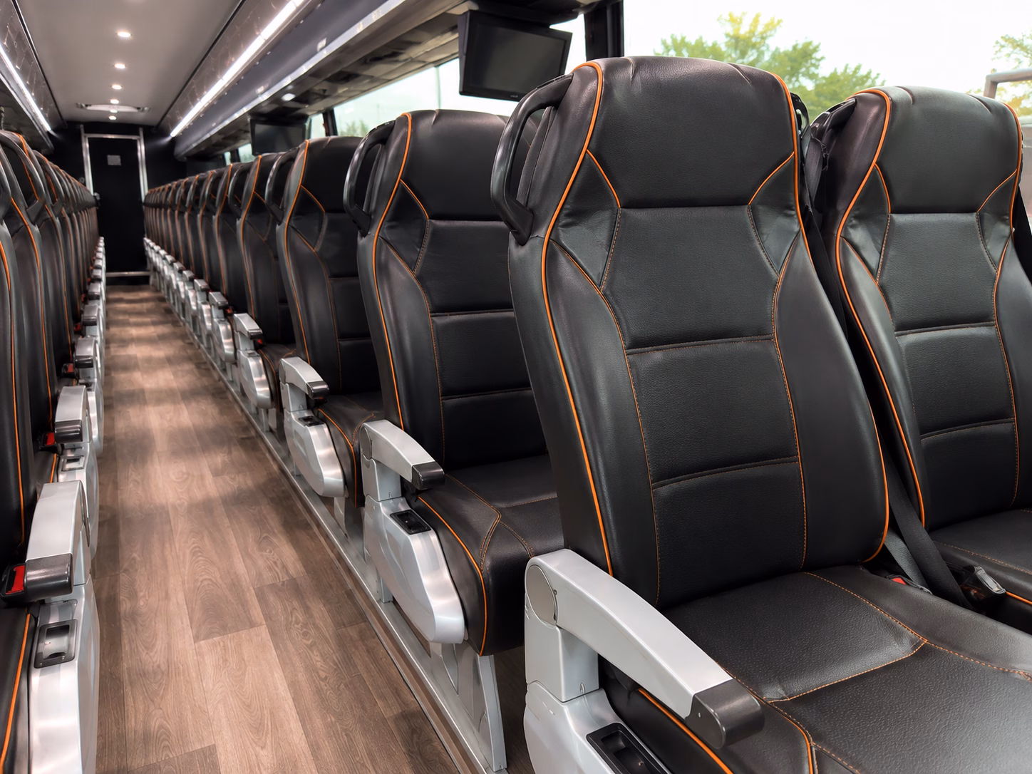 airport transfers between fat clovis and sanger