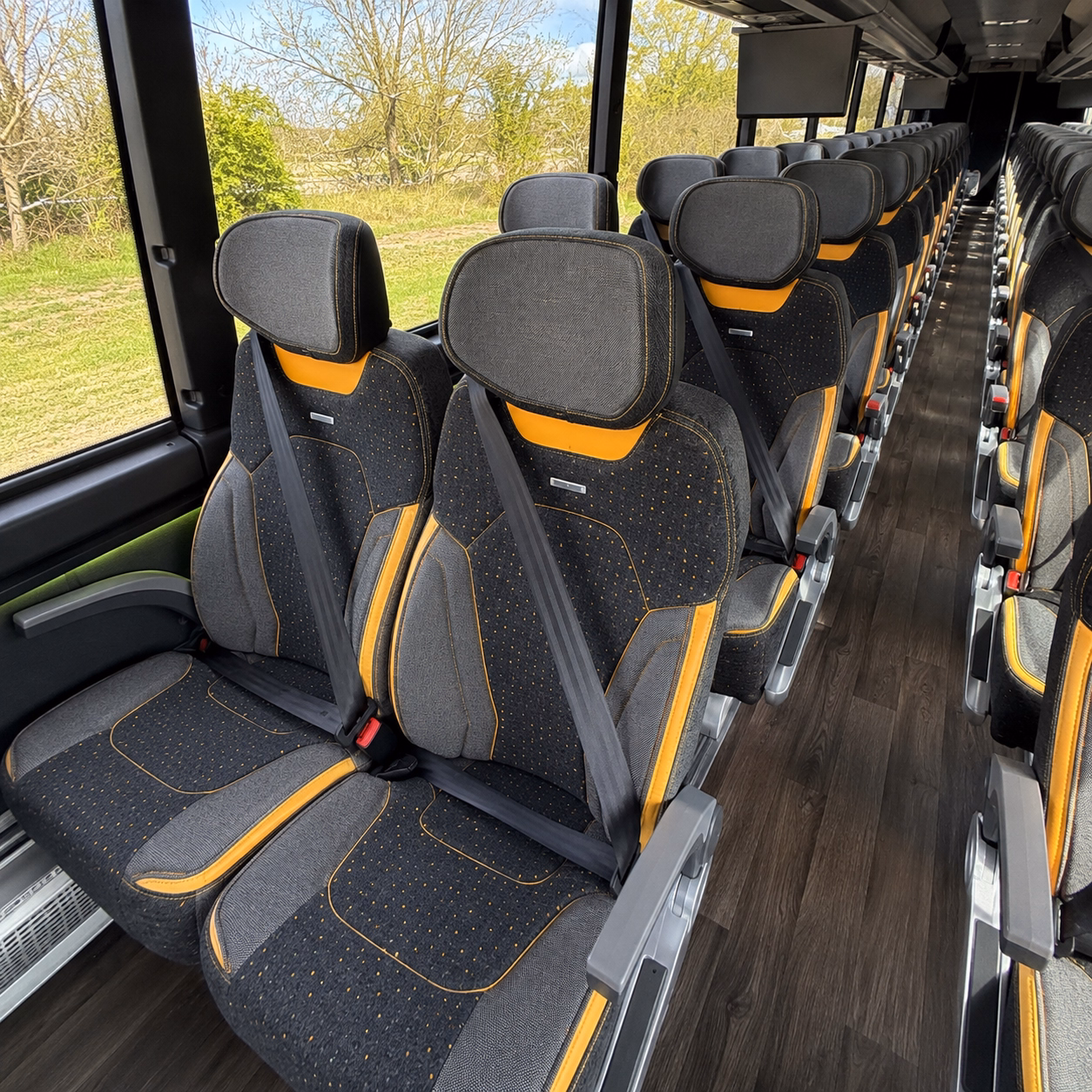 the bus type and amenities
